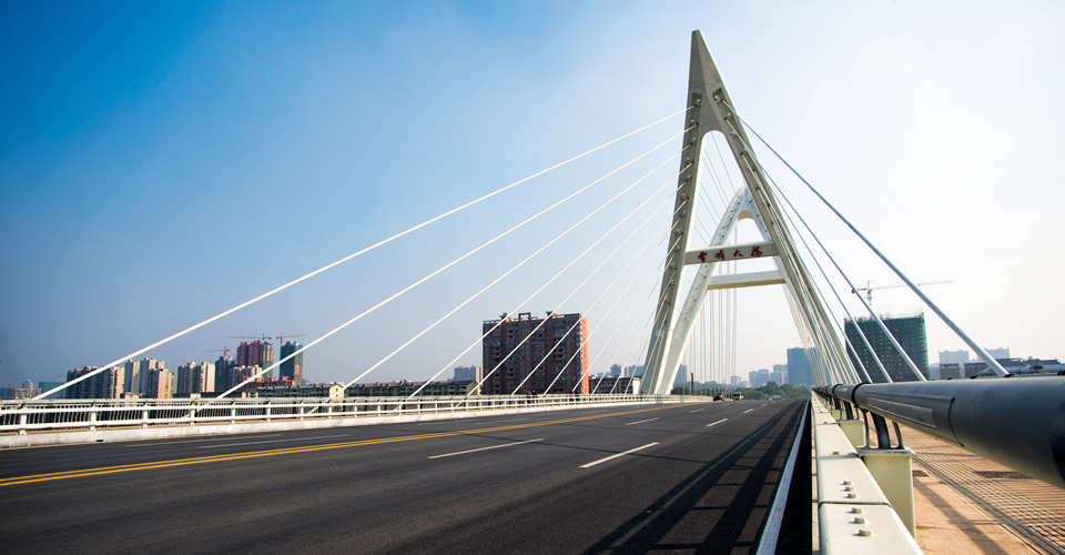 邵陽(yáng)雪峰大橋 